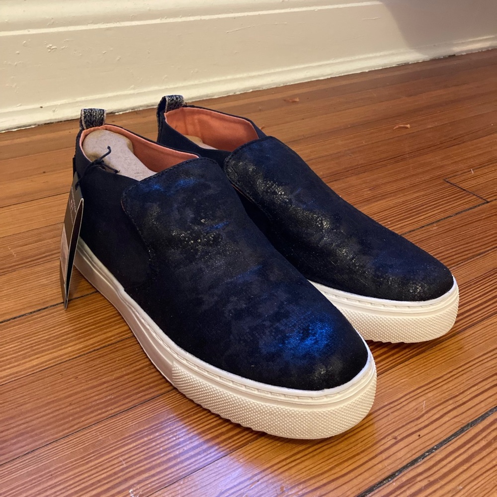 Hey Dude Payton Black Slip On Sneakers - Size 9
